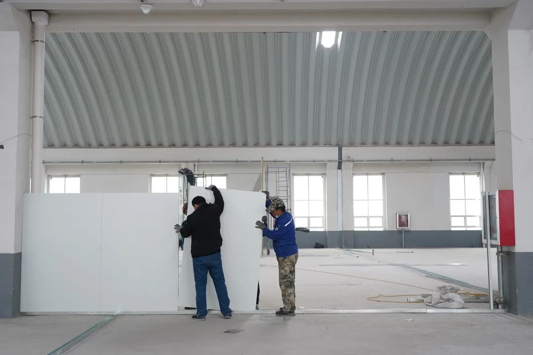 疫情就是命令，聚氨酯板廠家宏鑫源緊急馳援多地方艙醫院建設(圖7)